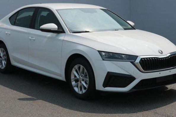 Förlängda Skoda Octavia Pro gör debut i Kina