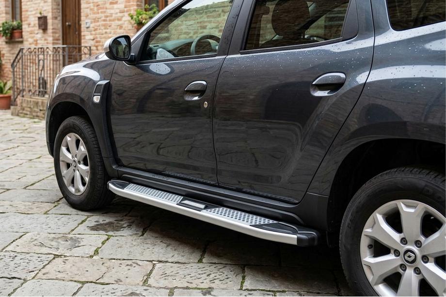 Dacia Duster 2018–2024 Mevsim Grey sidosteg (2 st, aluminium) Image