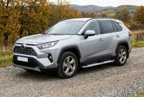 Toyota Rav 4 2019–2025 Mevsim Grey sidosteg (2 st, aluminium) foto 1