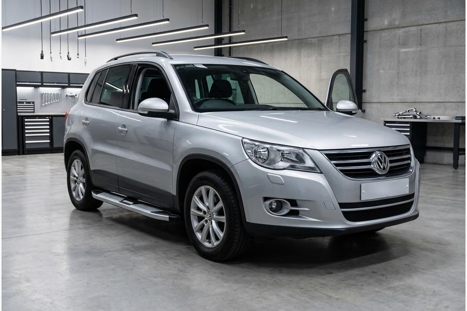 Volkswagen Tiguan 2007–2016 Mevsim Grey sidosteg (2 st, aluminium) Image