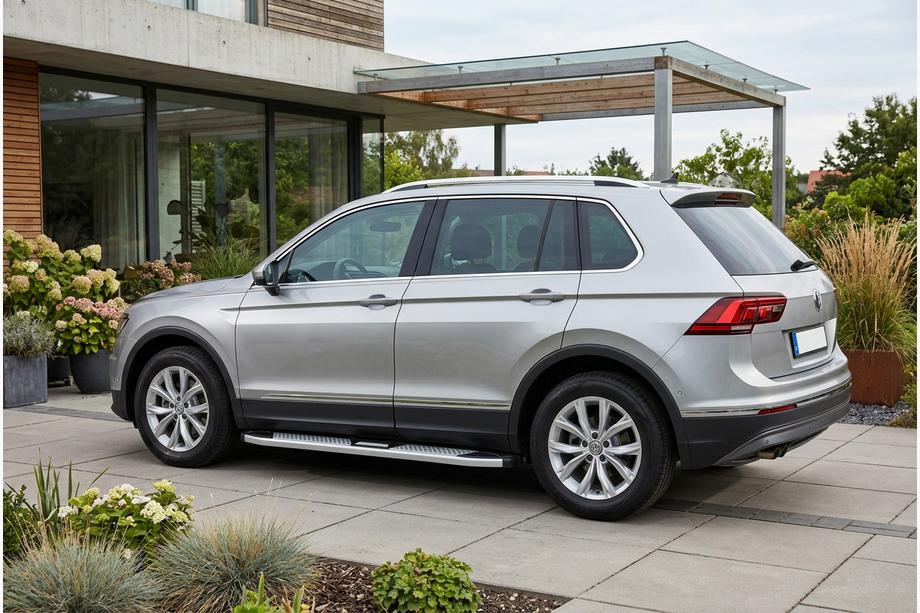 Volkswagen Tiguan 2016–2023 Mevsim Grey sidosteg (2 st, aluminium) Image