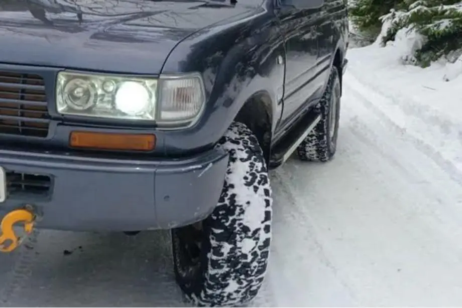 Toyota Land Cruiser 80 1990–1997 Sidosteg Maya V1 (2 st, aluminium) Image