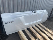 Toyota Land Cruiser 200 2007–2021 Nedre baklucka 2016+ vit (begagnad, original) foto 2