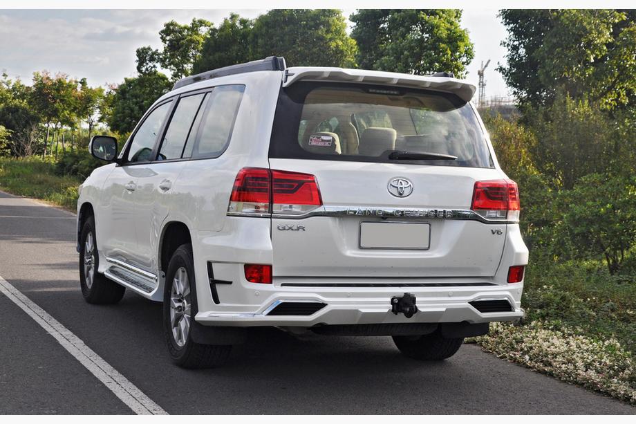 Toyota Land Cruiser 200 2007–2021 Bakre stötfångare komplett 2016+ (EWAN) Foto 1