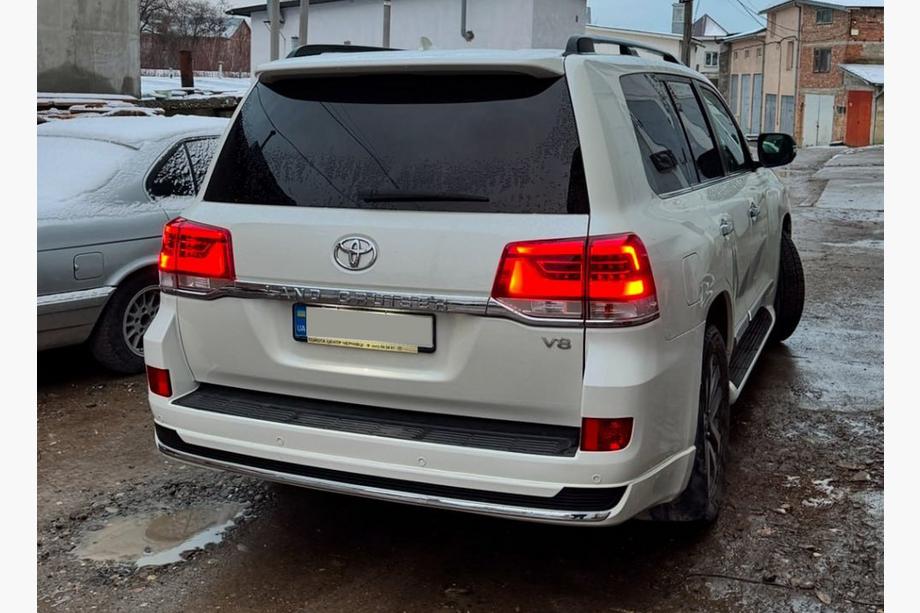 Toyota Land Cruiser 200 2007–2021 Bakre stötfångare 2016+ för lackering (Kina) Image