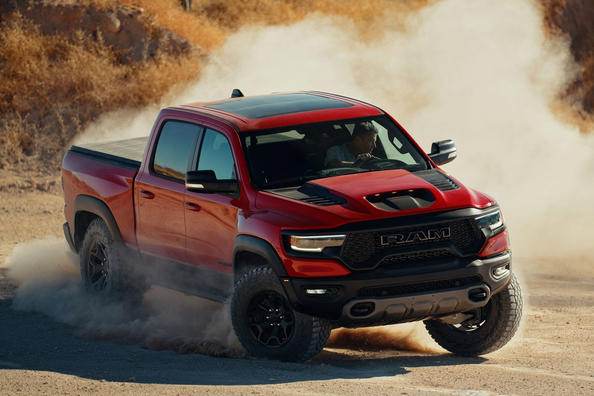 Test av den 712-hästars pickupen Ram 1500 TRX
