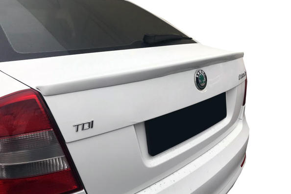 Så monterar du en spoiler på bilen själv