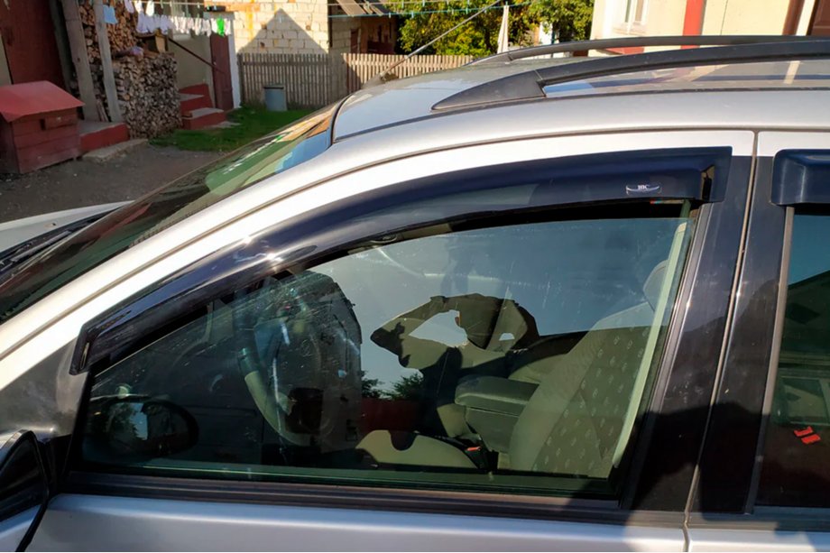 Ford Focus I 1998–2005 Vindavvisare SW (4 st, HIC) Image