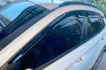 Hyundai Kona 2017–2023 Vindavvisare för sidorutor (4 st, HIC) foto 1
