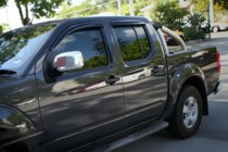 Nissan Navara 2006–2015 Vindavvisare för sidorutor (4 st, HIC) foto 1