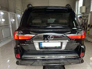Lexus LX570/450d 2008–2022 Restylingkit från modell 2008-2016 till TRD Sport (2021+) foto 32