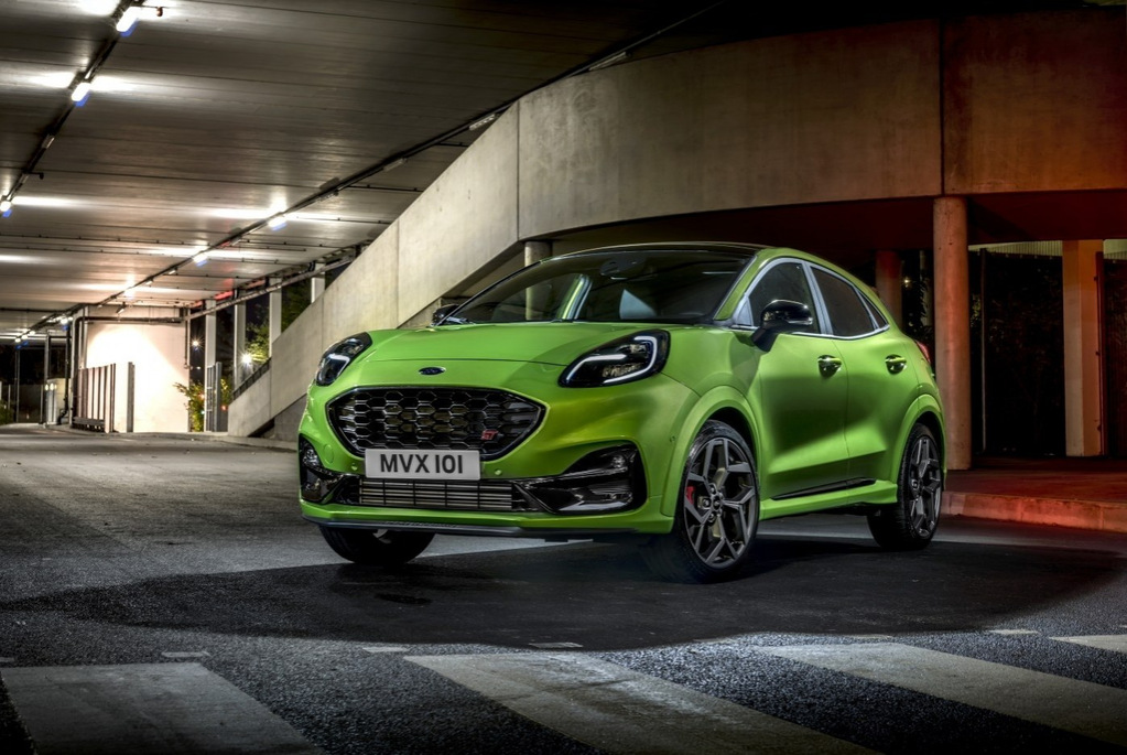 Sportig uppgradering av crossovern Ford Puma ST