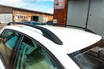 Volkswagen Golf 7/E-Golf 2012–2020 OmsaLine Solid takrails (2 st, svarta) foto 5