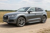 Audi Q5 2017–2025 Sidosteg Line (2 st, aluminium) foto 1
