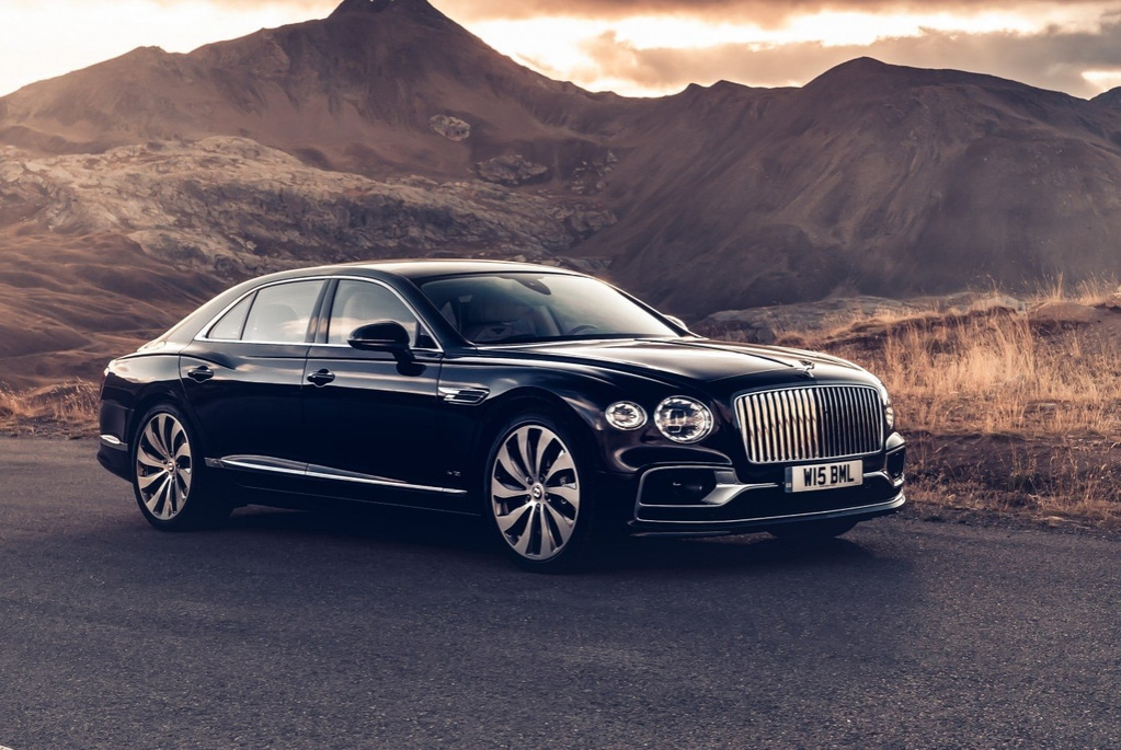 Test av den fyrhjulsdrivna lyxsedanen Bentley Flying Spur