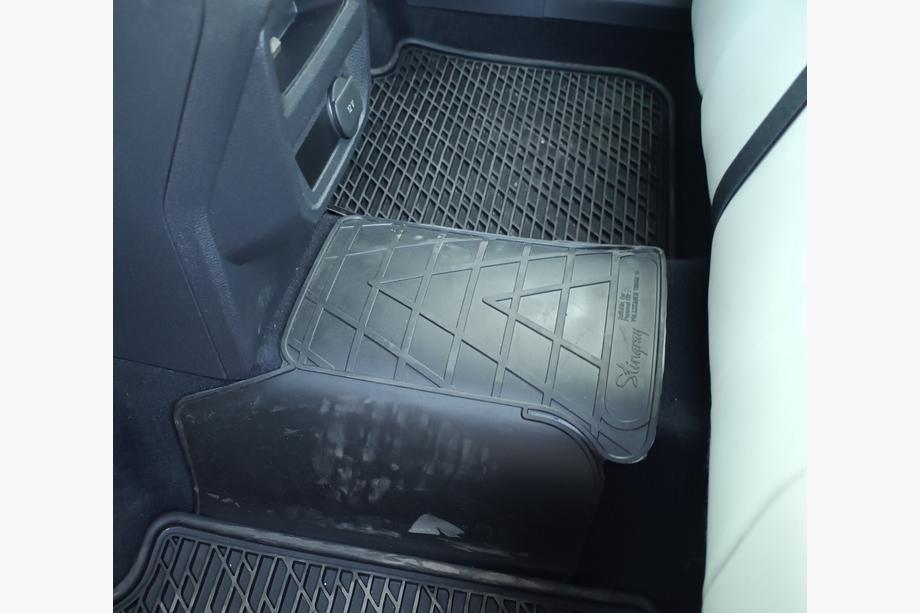 Volkswagen Tiguan 2016–2023 Bakre tunnelmatta (Stingray Premium) Image
