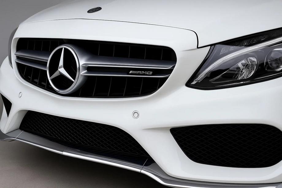 Mercedes C-class W205 2014–2021 Frontgrill i C63-design (för Avantgarde/AMG-Line/C43 AMG) 2018+, utan kamera Image