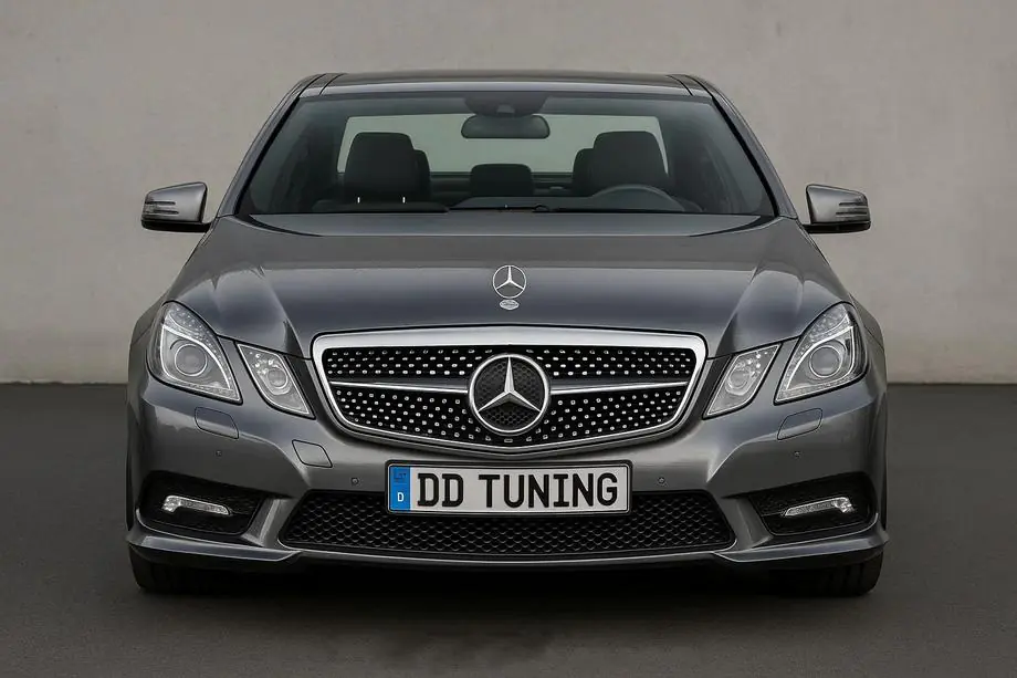 Mercedes E-class W212 2009–2016 Frontgrill Diamond Silver (2009-2012) Image