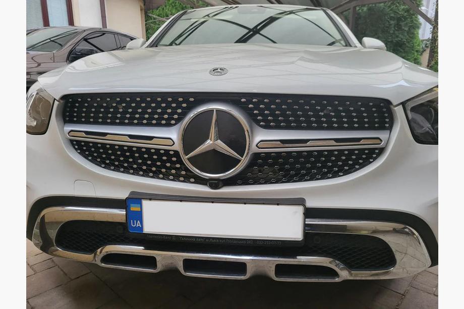 Mercedes GLC X253 2015–2022 Frontgrill Diamond Silver (för Base 2019-2022) Image