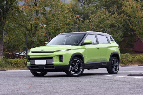 Recension av den nya crossovern Geely ICON