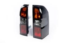 Nissan Patrol Y61 1997–2011 Baklyktor Dark Safari (2004-2008, 2 st) foto 5