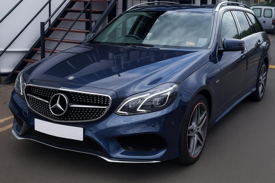 Mercedes E-сlass W212 2009–2016 Frontgrill Diamond Silver (för Avantgarde och AMG-Line, 2013-2016) Image