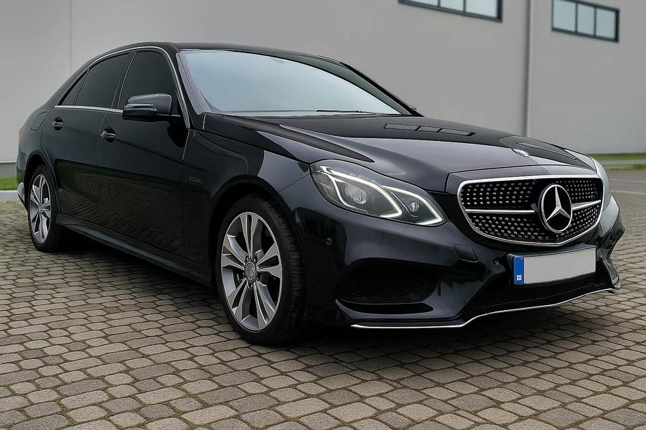 Mercedes E-class W212 2009–2016 Frontgrill Diamond Silver (för Avantgarde och AMG-Line, 2013-2016) Foto 4
