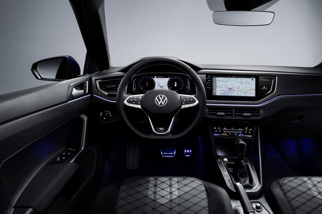 Uppdaterad femdörrars halvkombi Volkswagen Polo
