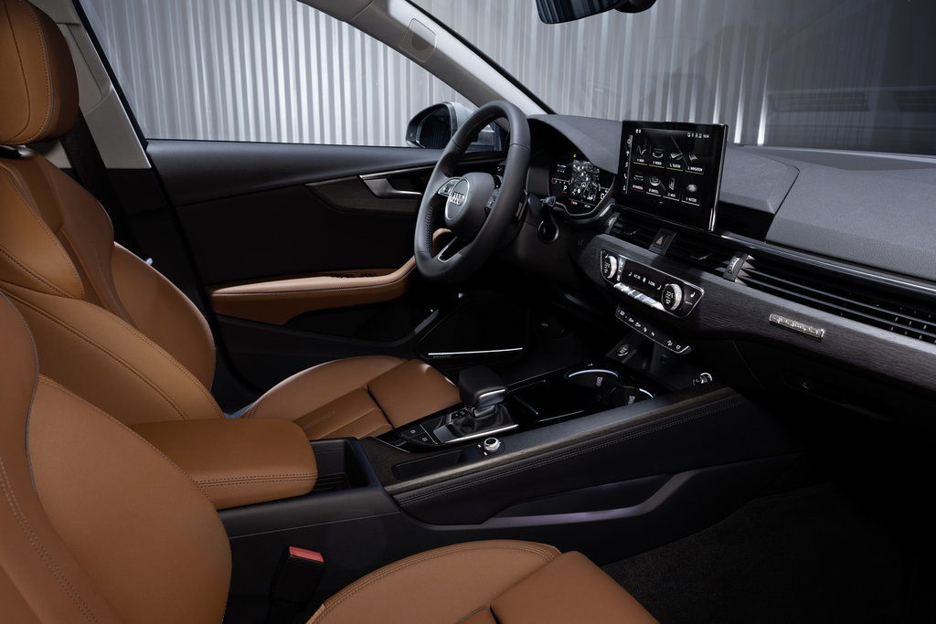 Uppdaterade Audi A4 allroad quattro med ökad markfrigång