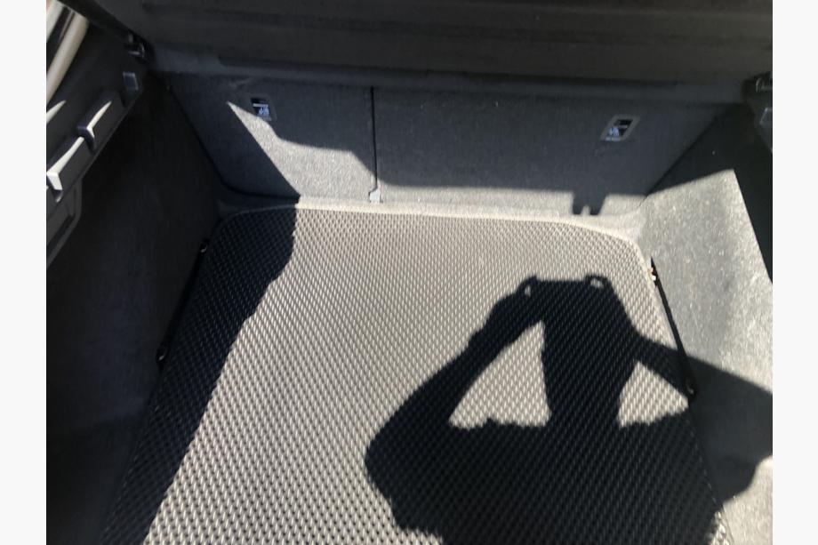 Skoda Octavia IV A8 2020– Bagagerumsmatta (EVA, svart) Foto 2