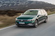 Test av Volkswagen Passat Alltrack: terrängkombi foto 2