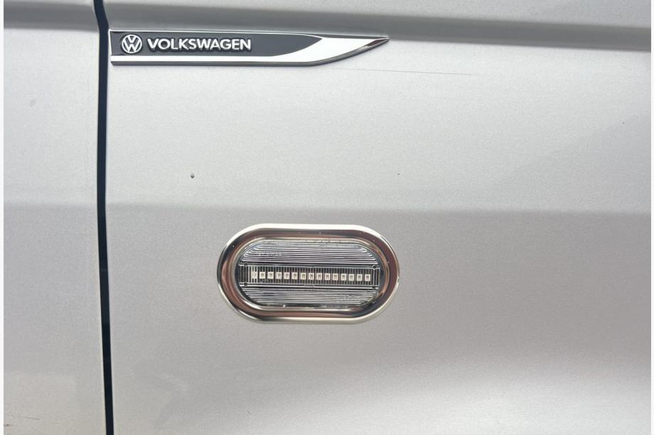 Volkswagen T5 Transporter 2003–2010 Kromade blinkerskydd OmsaLine (2 st, rostfritt) Image