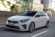 Test av den sportiga halvkombin KIA Ceed GT foto 2