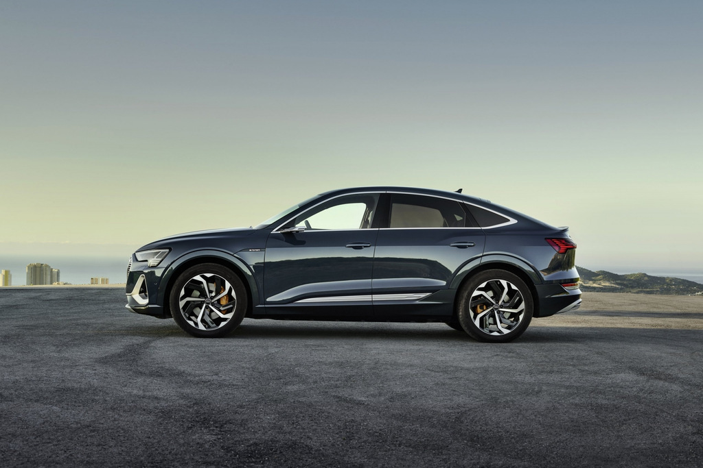 Coupéformad eldriven crossover med fyrhjulsdrift: Audi e-tron Sportback