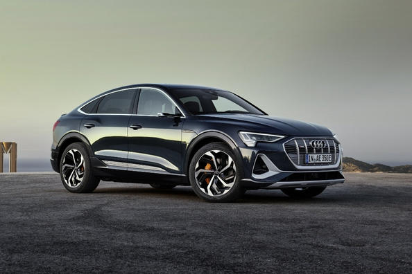 Coupéformad eldriven crossover med fyrhjulsdrift: Audi e-tron Sportback