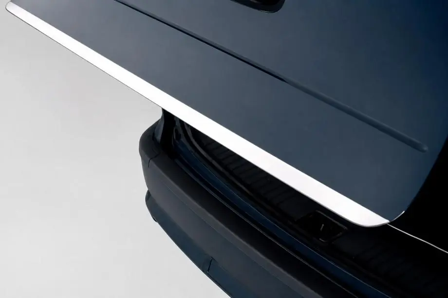 Opel Antara 2006–2017 Kromlist till baklucka (rostfritt stål) Image