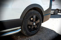 Nissan NV300/Primastar 2016– Hjulhuskanter (6 st, svarta, ABS) foto 4