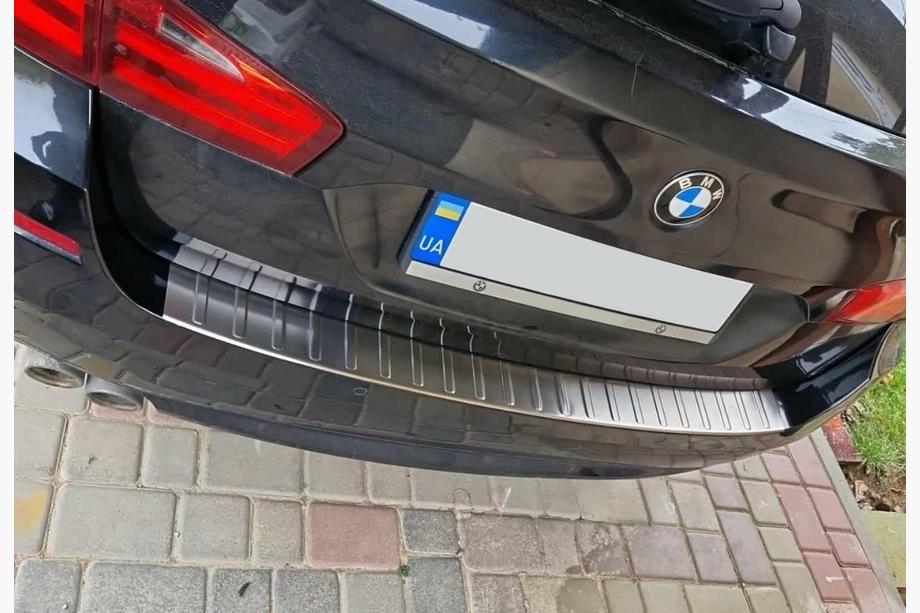 BMW 5-serien F10/F11 2010–2016 Lastskydd bakre stötfångare Carmos (SW, rostfritt stål) Foto 1