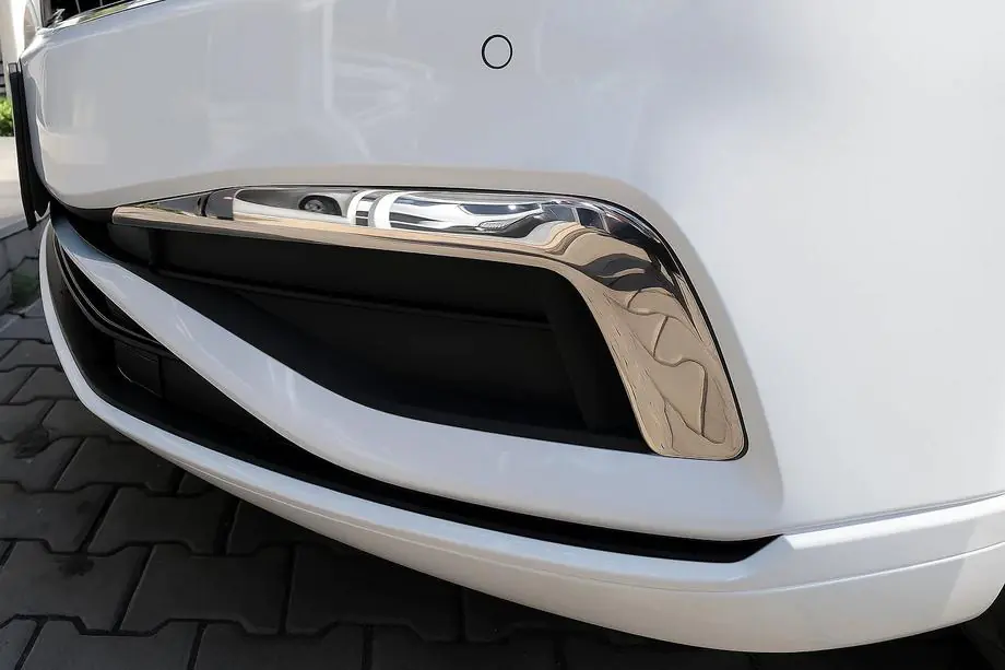 Volkswagen Passat B8 2015–2023 Kromade dimljusramar 2019+ (2 st, rostfritt stål) Image