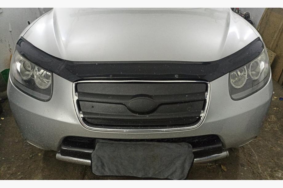 Hyundai Santa Fe 2 2006–2012 Vintergrill 2005-2010 (övre) Image