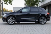 Audi Q3 2019–2025 Sidosteg RedLine (2 st, aluminium) foto 1
