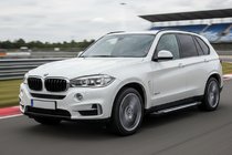 BMW X5 F15 2013–2018 Sidosteg Line (2 st, aluminium) foto 1