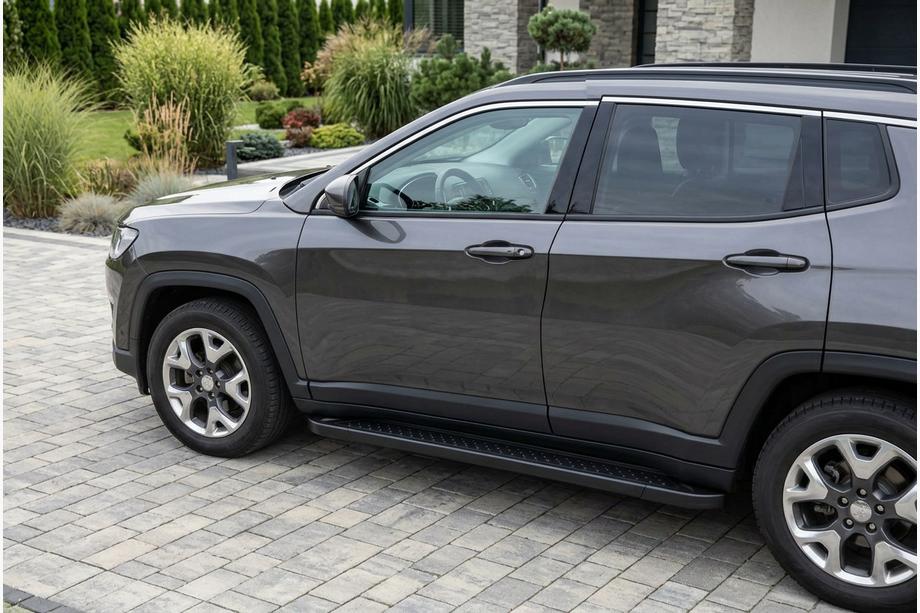 Jeep Compass 2016– Sidosteg Allmond Black (2 st, aluminium) Image