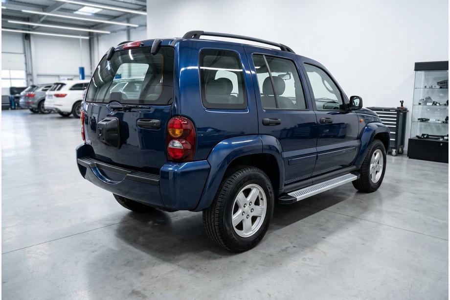 Jeep Cherokee/Liberty 2002–2007 Sidosteg Maya V2 (2 st, aluminium) Image