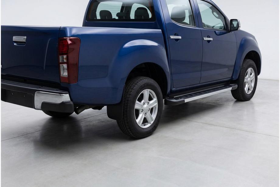 Isuzu D-Max 2011–2019 Sidosteg RedLine (2 st, aluminium) Image