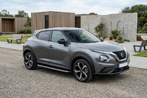 Nissan Juke 2020– Sidosteg BlackLine (2 st, aluminium) foto 1