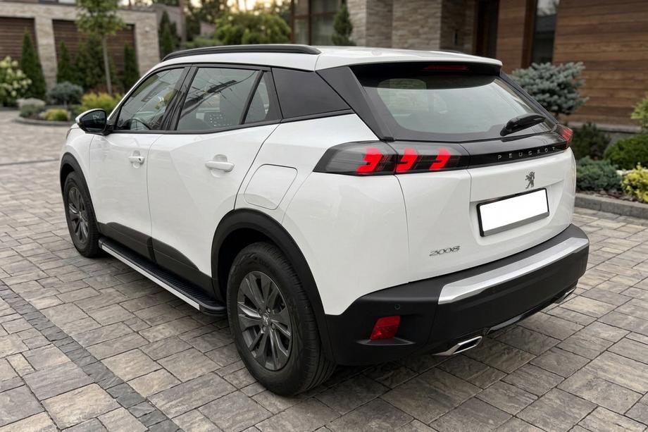 Peugeot 2008 2019– Sidosteg Maya V1 (2 st, aluminium) Image