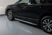 Subaru Outback 2014–2019 Sidosteg BlackLine (2 st, aluminium) foto 1