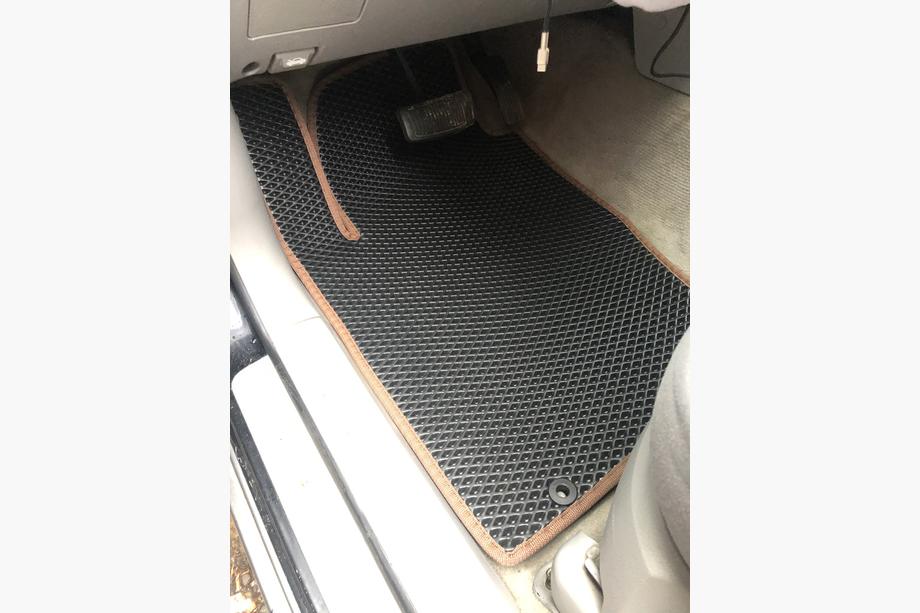 Kia Sorento I BL 2002–2009 EVA bilmattor (svarta) Image