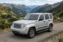 Jeep Cherokee/Liberty 2007–2013 Sidosteg Allmond Black (2 st, aluminium) foto 1